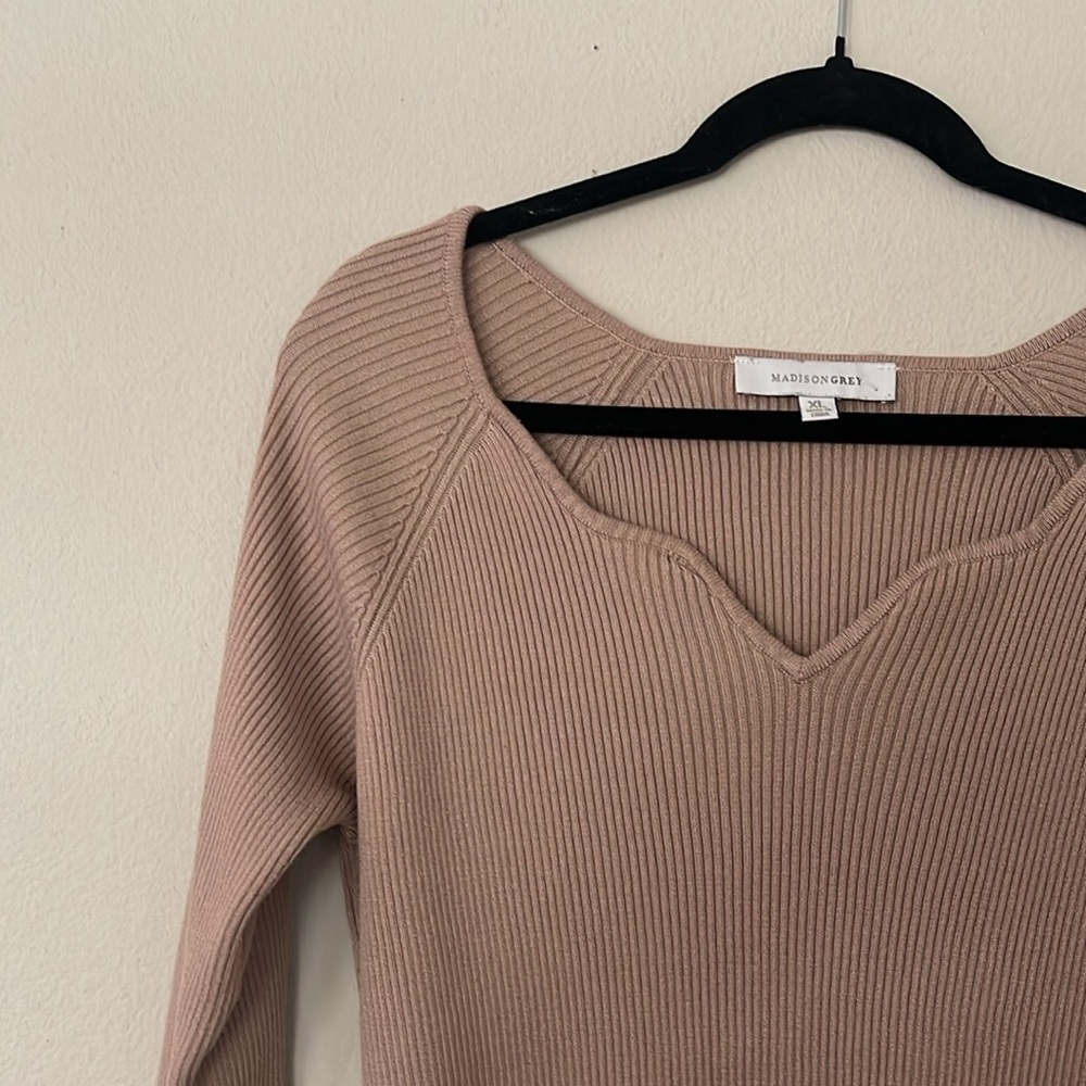 Ribbed Tan Long Sleeve Top Size XL - Picture 2 of 4